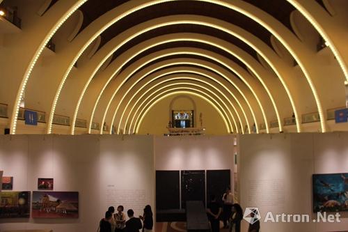 2016上海青年艺术博览会启幕 千件作品聚焦“城市变线”