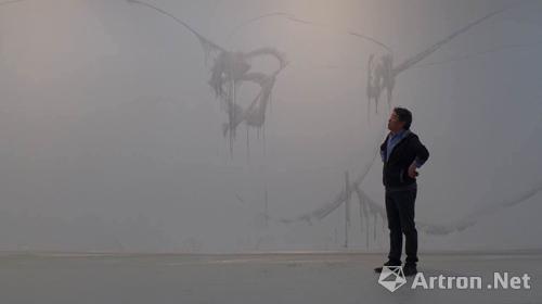 首个美术馆“白墙计划”进行时：谭平如何应对卡斯特利的“挑战”？