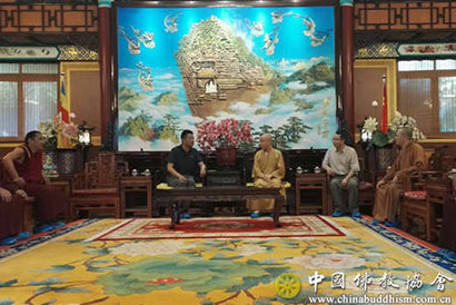 四川藏语佛学院参访团参访中国佛教协会
